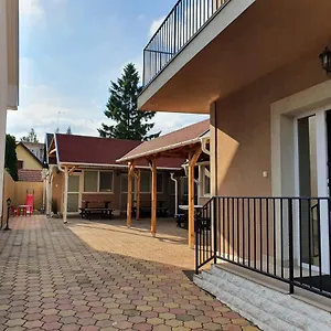 Pensjonat Party Vendeghaz